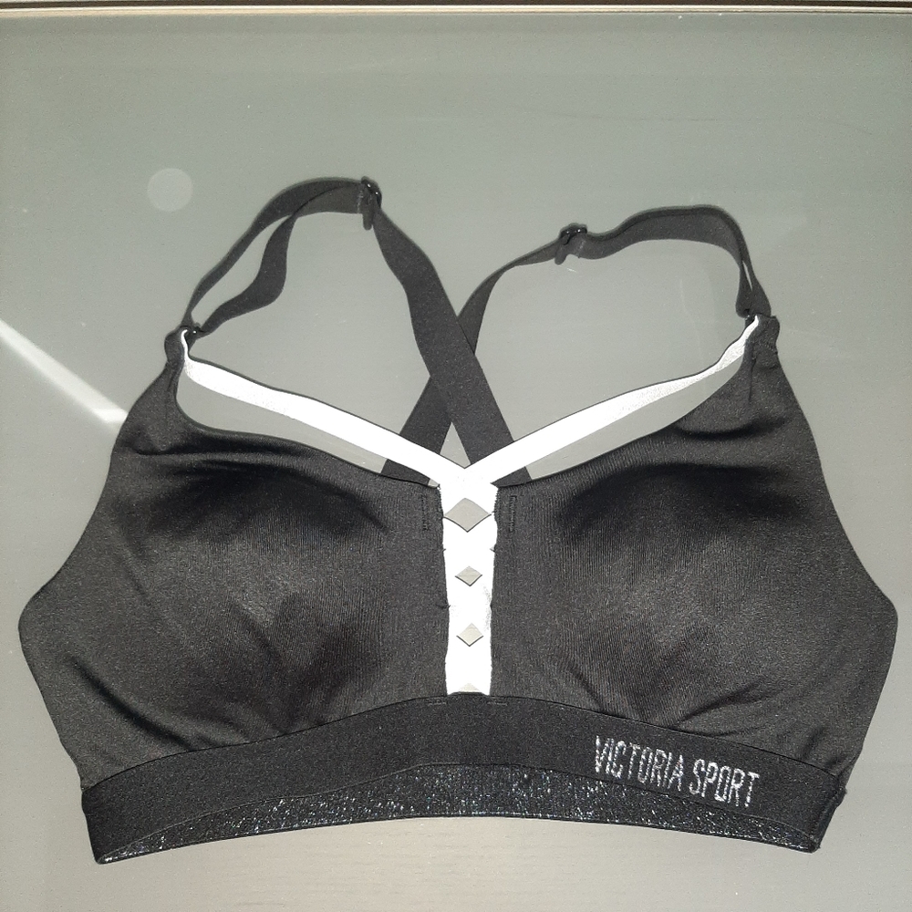 Victorias Secret sport black bra 32B Incredible lightweight